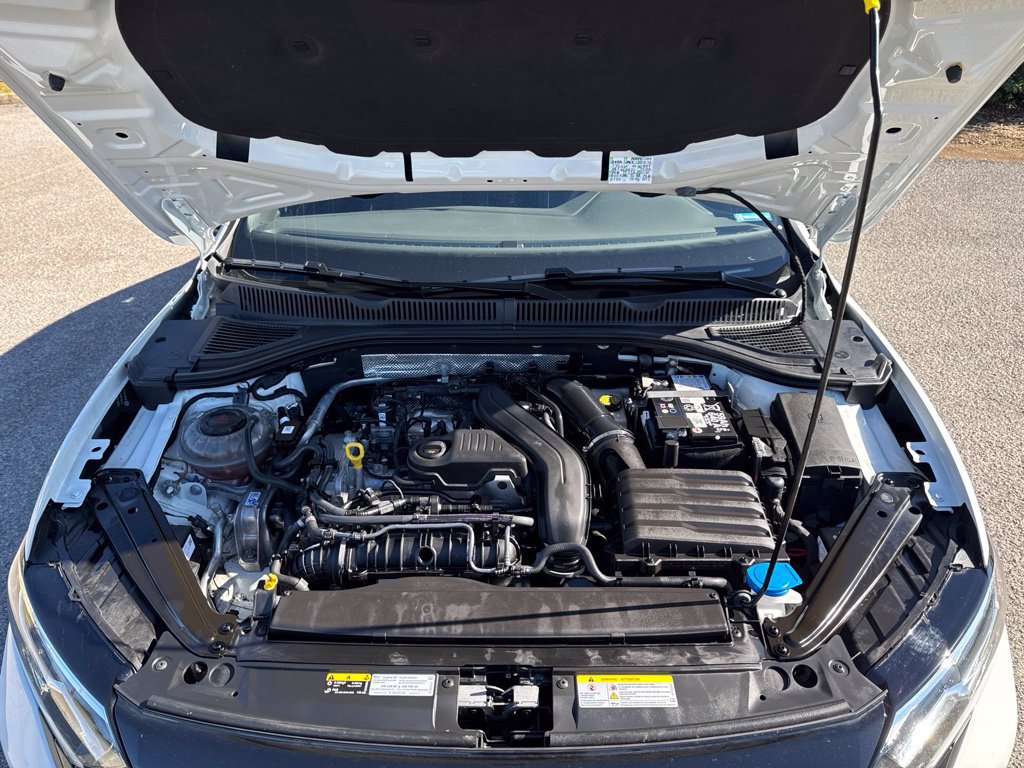 Certified 2024 Volkswagen Jetta Sport FWD image 9