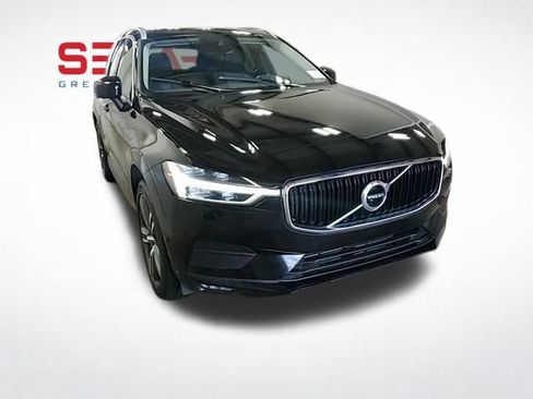 Used 2019 Volvo XC60 T5 Momentum w/ Multimedia Package AWD/4WD image 6
