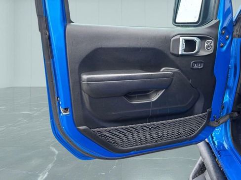 Used 2022 Jeep Wrangler Unlimited Sport image 12