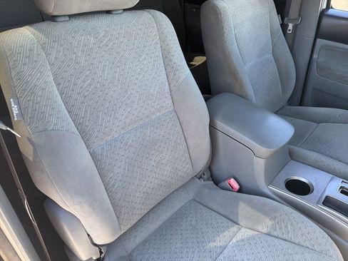 Used 2006 Toyota Tacoma PreRunner image 10