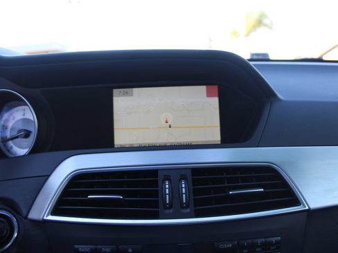 Used 2015 Mercedes-Benz C 250 Coupe image 26