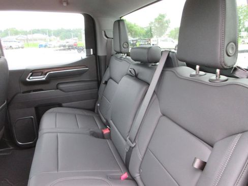 New 2026 GMC Sierra 1500 SLT w/ SLT Premium Package AWD/4WD image 14