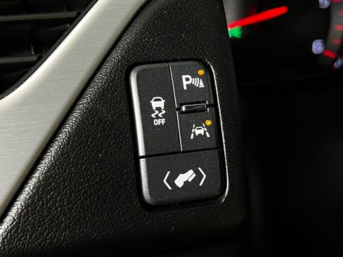 Used 2016 GMC Yukon XL SLT w/ Open Road Package image 24