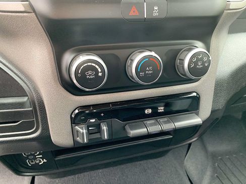 Used 2019 RAM 3500 Tradesman AWD/4WD image 17