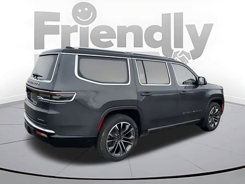 Used 2023 Jeep Grand Wagoneer Series III image 4
