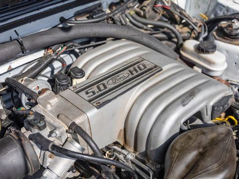 Used 1987 Ford Mustang GT RWD image 28