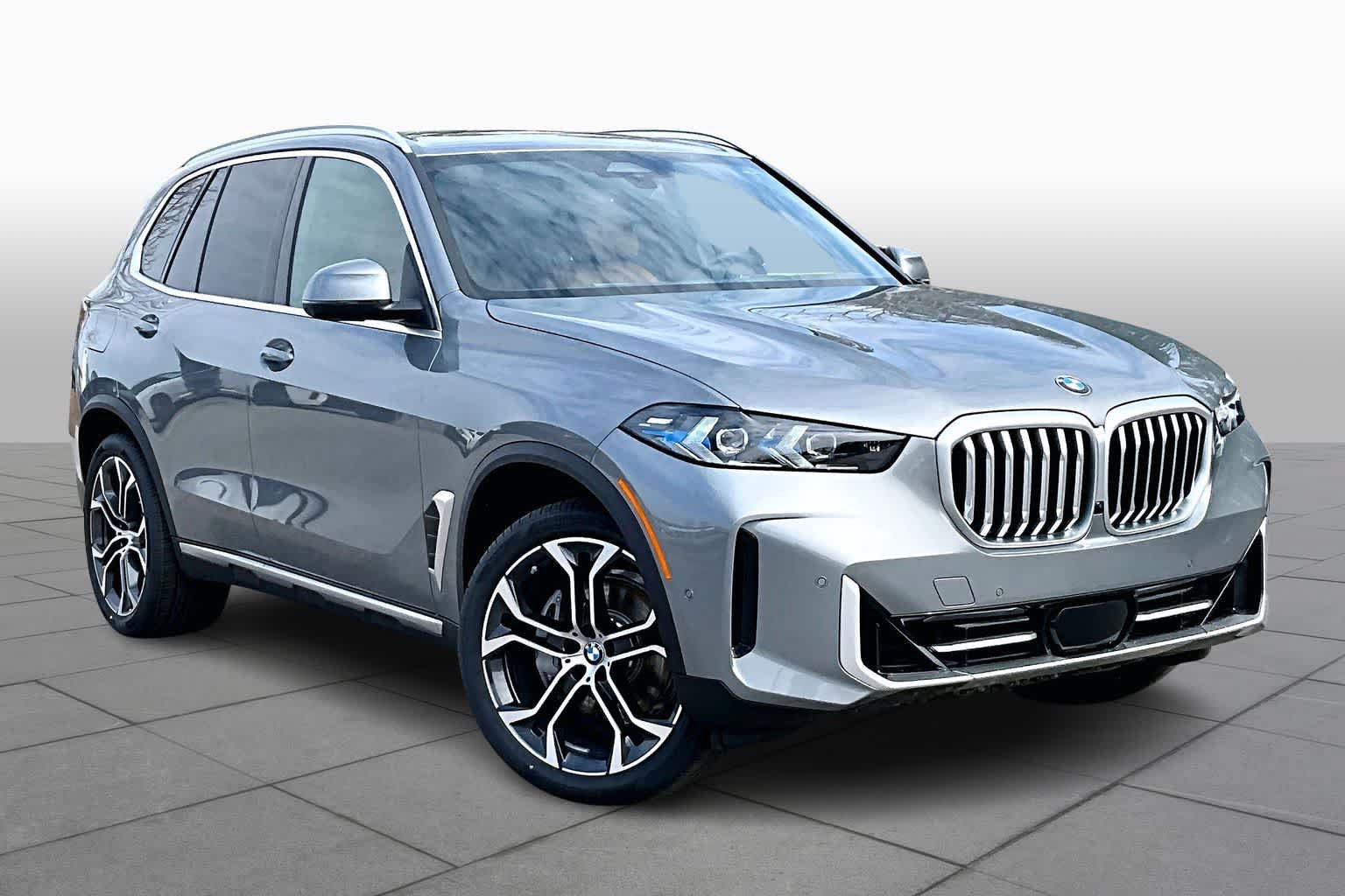 Used 2026 BMW X5 xDrive40i w/ Executive Package AWD/4WD image 2