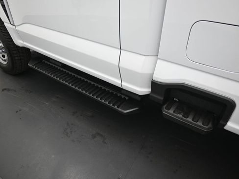 New 2026 Ford F250 XL w/ XL Chrome Package image 18
