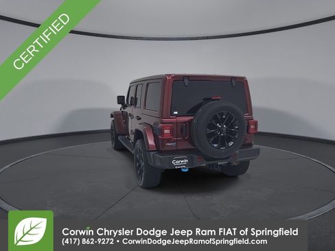 Used 2022 Jeep Wrangler Unlimited Sahara w/ Cold Weather Group AWD/4WD image 17