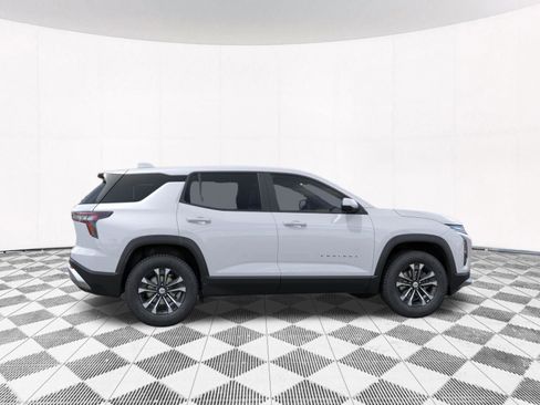 New 2026 Chevrolet Equinox LT image 12