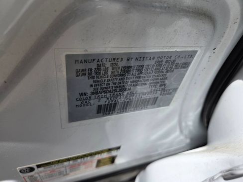 Used 2025 Nissan Kicks SR FWD image 32