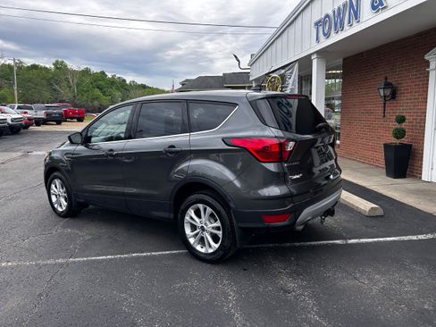 Used 2019 Ford Escape SE AWD/4WD image 8