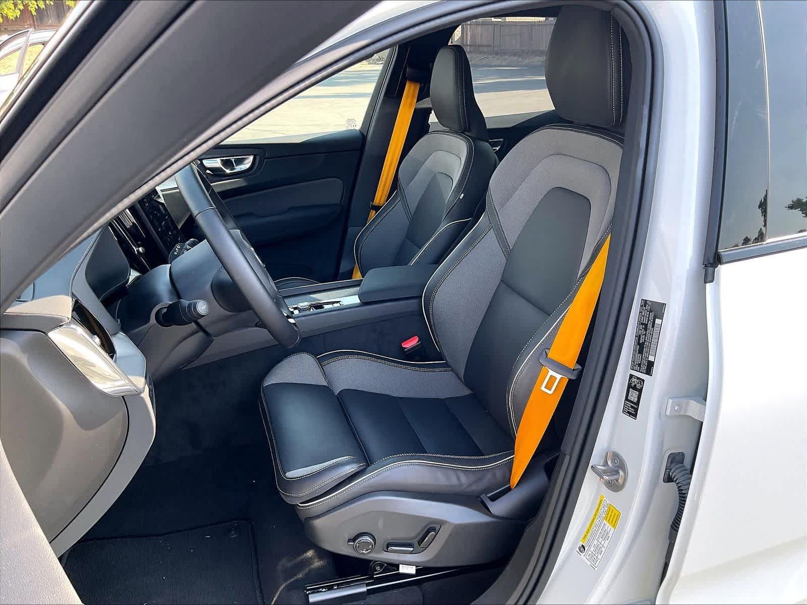 New 2026 Volvo XC60 T8 Polestar w/ Protection Package Premier AWD/4WD image 11