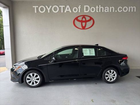 Certified 2025 Toyota Corolla LE FWD image 1