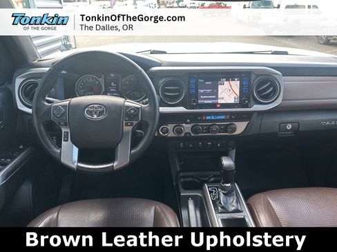 Used 2016 Toyota Tacoma Limited image 18