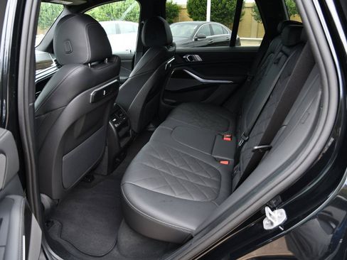 Used 2026 BMW X5 sDrive40i RWD image 32