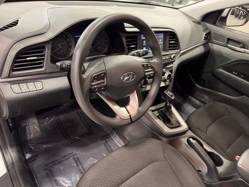 Used 2019 Hyundai Elantra SEL w/ Cargo Package image 16