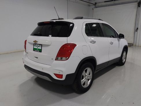 Used 2020 Chevrolet Trax LT w/ Driver Confidence Package FWD image 9