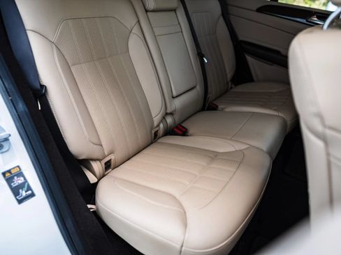 Used 2018 Mercedes-Benz GLE 350 4MATIC image 22