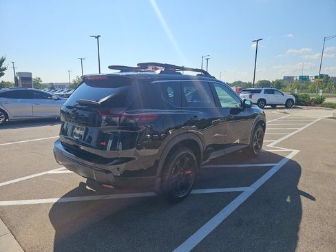 Used 2025 Nissan Rogue SV w/ Rock Creek Premium Package AWD/4WD image 5