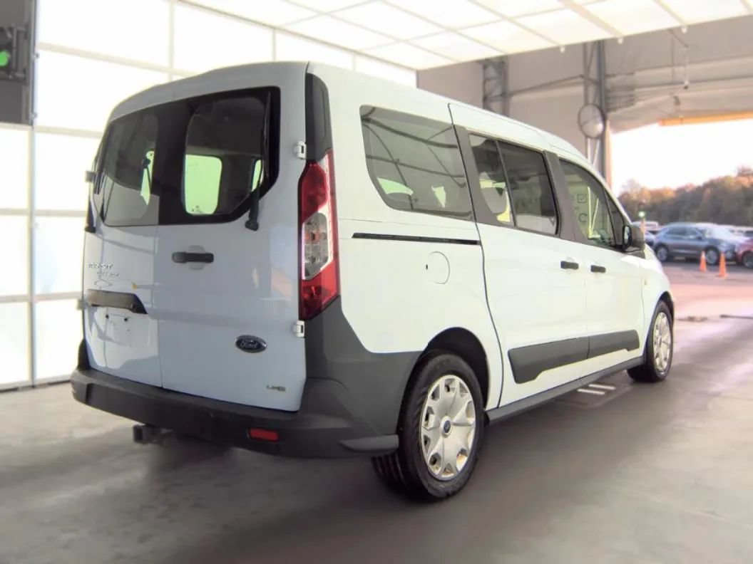 Used 2016 Ford Transit Connect XL FWD image 5