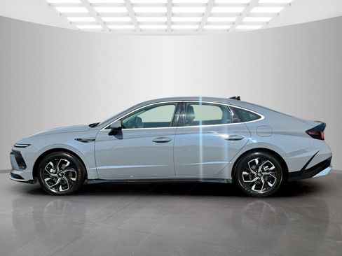 Used 2025 Hyundai Sonata SEL FWD image 6