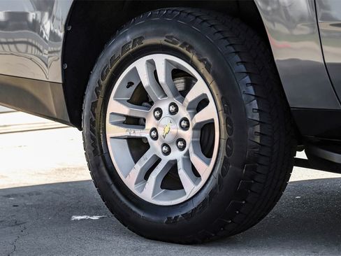 Used 2021 Chevrolet Suburban Premier w/ Premium Package image 62