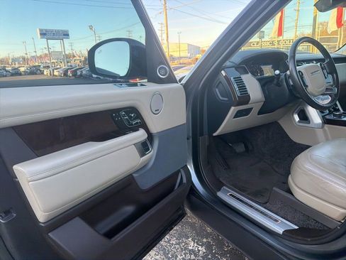 Used 2018 Land Rover Range Rover Long Wheelbase Supercharged image 14