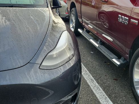 Used 2024 Tesla Model Y Long Range image 3