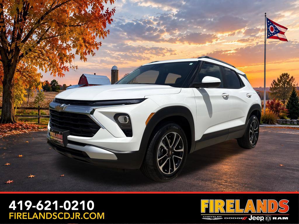 Used 2026 Chevrolet TrailBlazer LT w/ LT Cold Weather Package FWD image 1