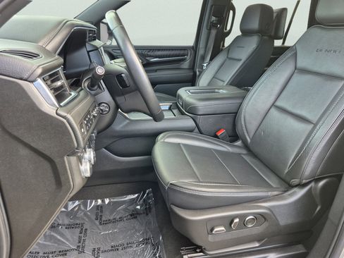 Used 2024 GMC Yukon Denali w/ Advanced Technology Package AWD/4WD image 23
