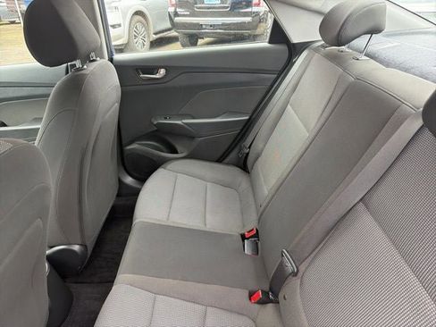 Used 2021 Hyundai Accent SE FWD image 28