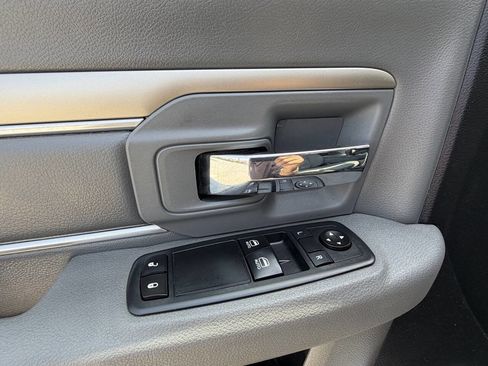 Used 2014 RAM 3500 SLT AWD/4WD image 10