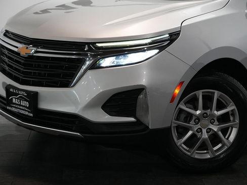 Used 2022 Chevrolet Equinox LT FWD image 3