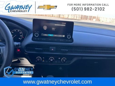 Used 2025 Honda HR-V LX image 17