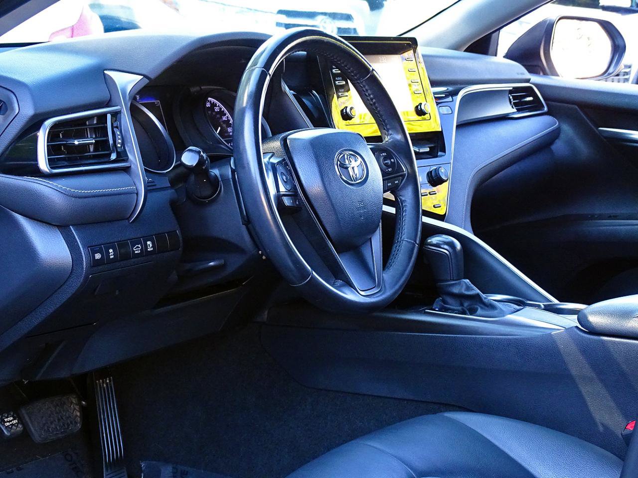 Used 2021 Toyota Camry SE FWD image 16