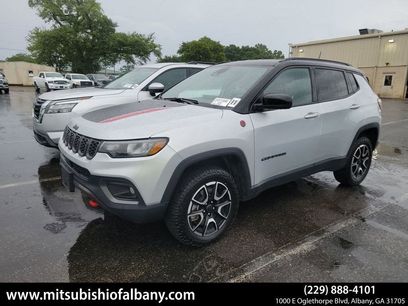 Used 2025 Jeep Compass Trailhawk
