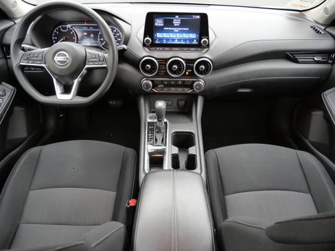 Used 2023 Nissan Sentra SV image 10