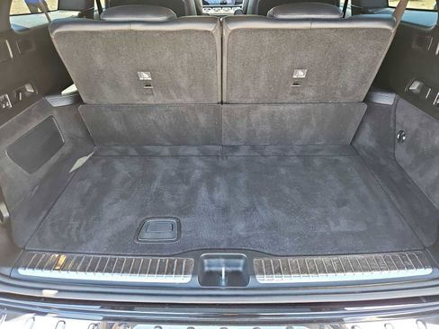 Used 2022 Mercedes-Benz GLS 450 4MATIC image 33