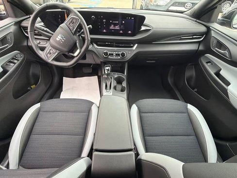 Used 2024 Buick Envista Preferred w/ Convenience I Package FWD image 23