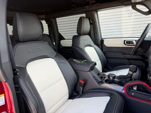 New 2026 Ford Bronco Outer Banks w/ Sasquatch Package AWD/4WD image 20