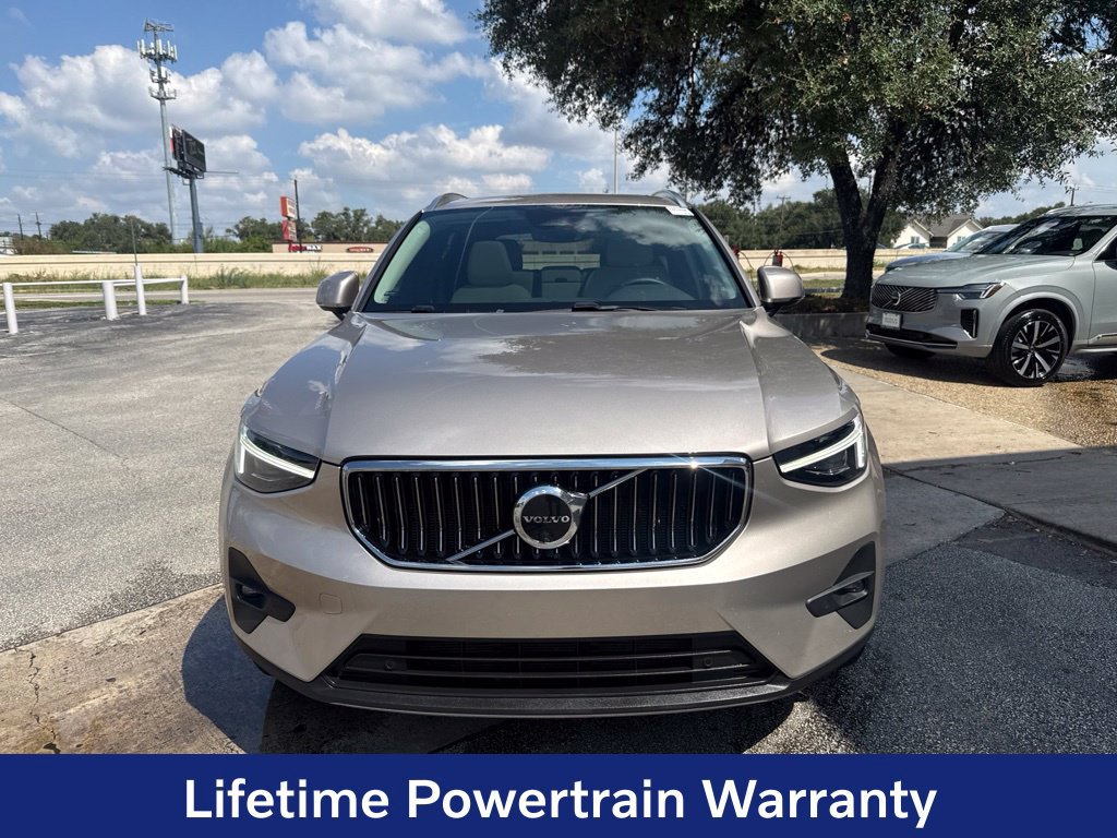 Certified 2024 Volvo XC40 B5 Plus w/ Protection Package Premier AWD/4WD image 2