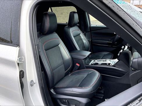 Used 2022 Ford Explorer ST-Line w/ Class IV Trailer Tow Package image 7