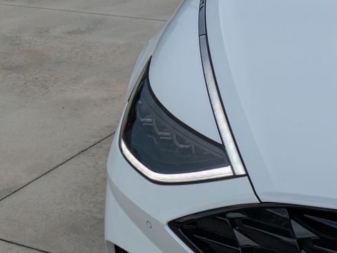 Used 2020 Hyundai Sonata Limited FWD image 7
