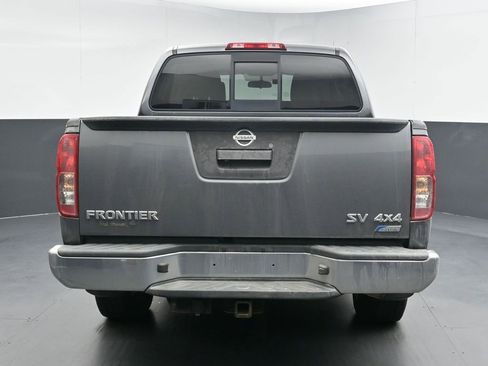 Used 2019 Nissan Frontier SV image 8