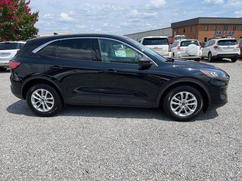 Used 2022 Ford Escape SE FWD image 5
