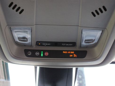 Used 2023 Chevrolet Blazer LT FWD image 40