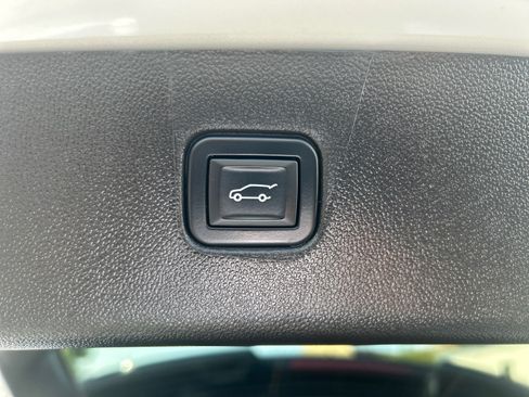 Used 2024 Chevrolet Blazer RS w/ Driver Confidence II Package AWD/4WD image 17