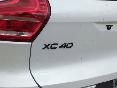 New 2026 Volvo XC40 B5 Ultra w/ Protection Package Premier image 12