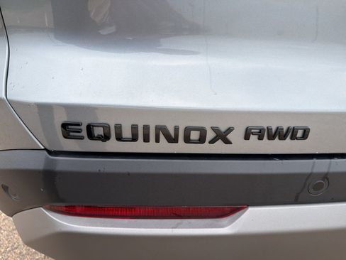 New 2027 Chevrolet Equinox LT w/ Convenience Package II AWD/4WD image 9